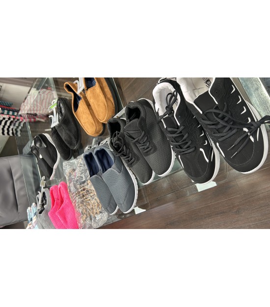 Mixed Styles Sneakers. 24000Pairs. EXW Los Angeles